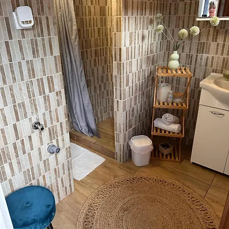 Kertesz Vendeghaz Apartament