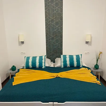 Kertesz Vendeghaz Apartment *